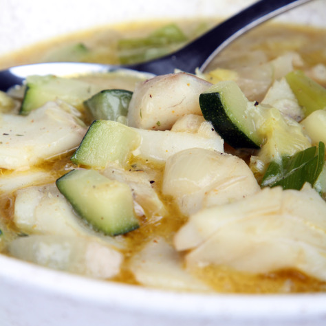 Asiatisk fiskesuppe